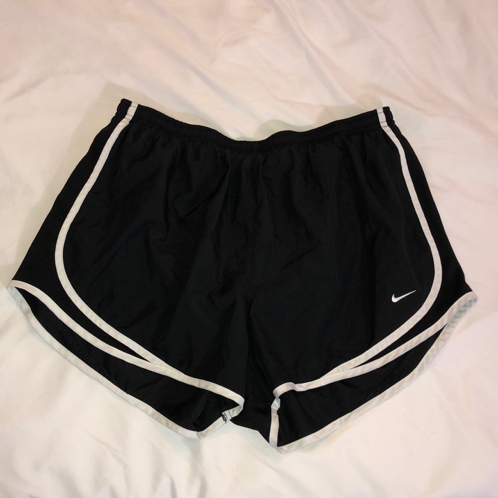 Nike Dri-Fit Shorts (black)